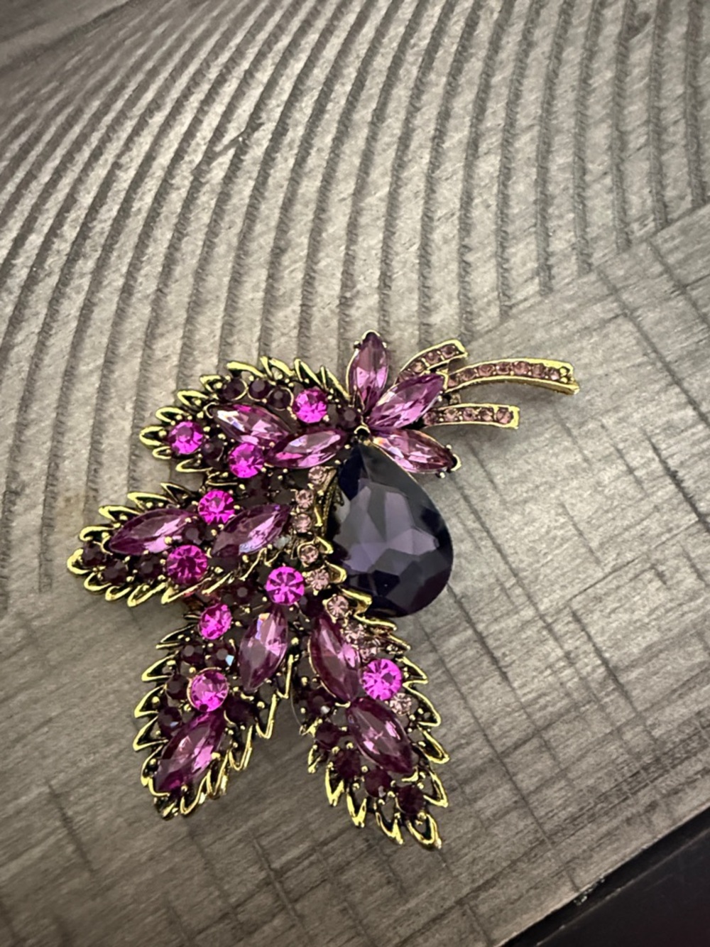 Purple Crystal Leaf Brooch - Elegant Women’s Jewelry